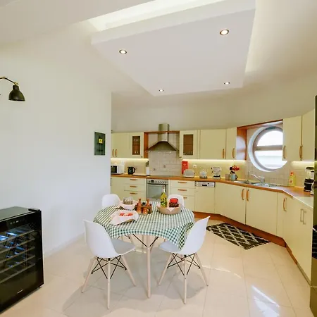 Villa Infinity Premium Private Pool 3 Bedrooms 5 Bathrooms 2 Kitchens Cós