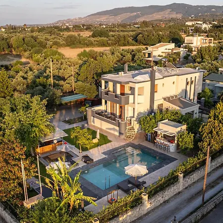 Villa Infinity Premium Private Pool 3 Bedrooms 5 Bathrooms 2 Kitchens Città di Kos